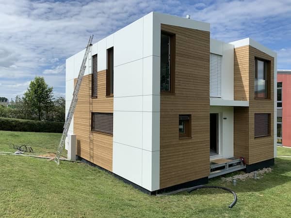 Modulhaus Update 1.1 | Fertighausexperte | Fertighausexperte Ein Modulhaus mit Garten